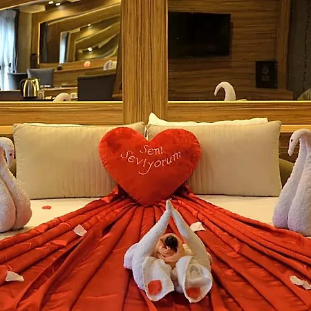 Gumus Palace Otel